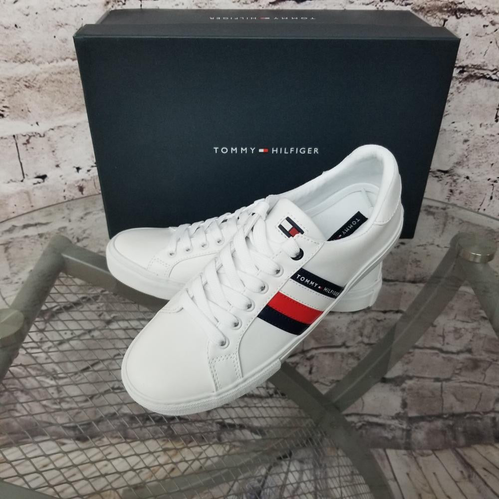 Women's Lawson Sneaker