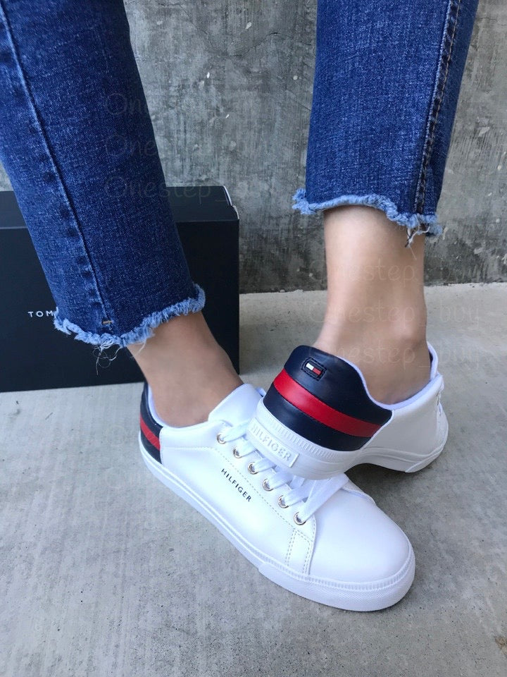 Women's Laddin Sneaker