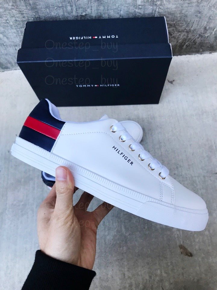 Women's Laddin Sneaker