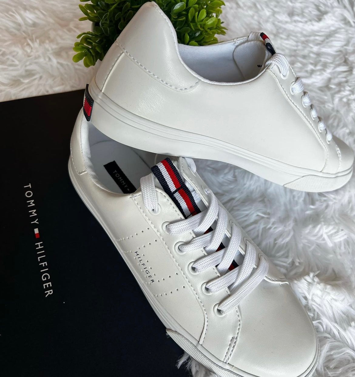 Women's Lamiss Sneaker