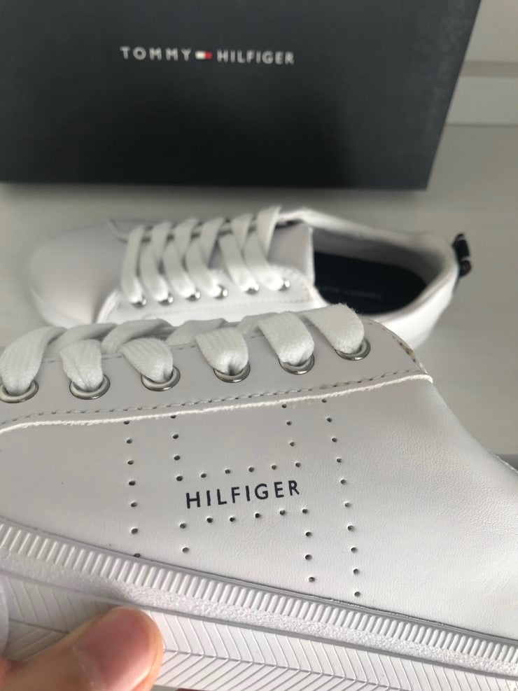 Women's Lelita Sneaker