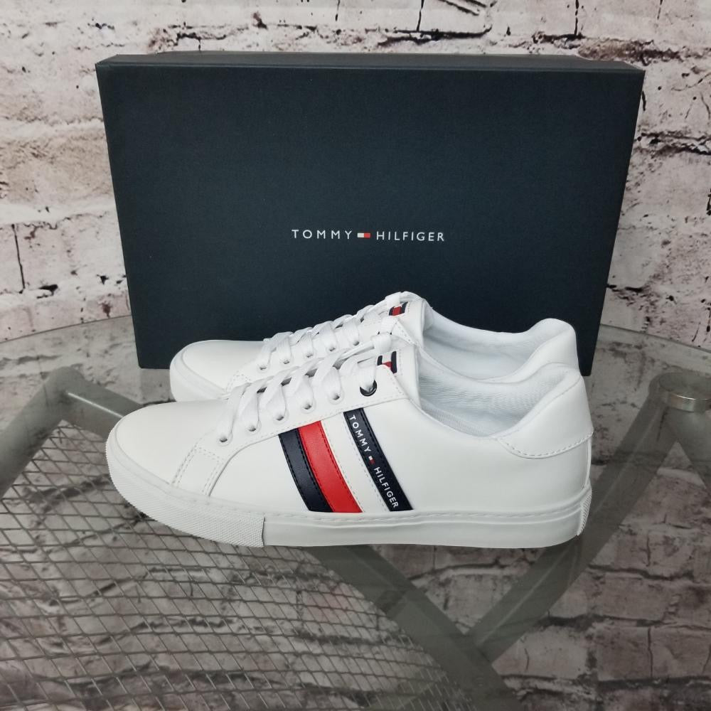 Women's Lawson Sneaker