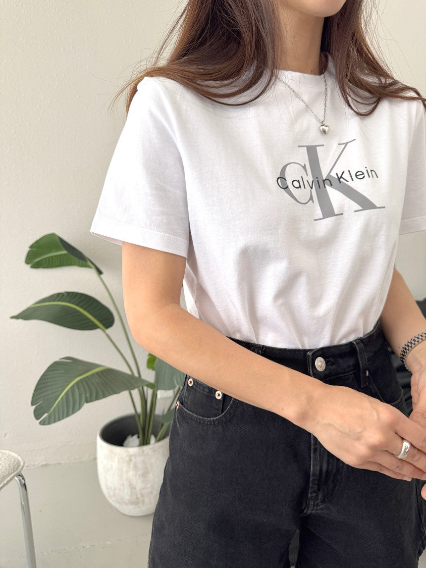 Women Monologo Tee