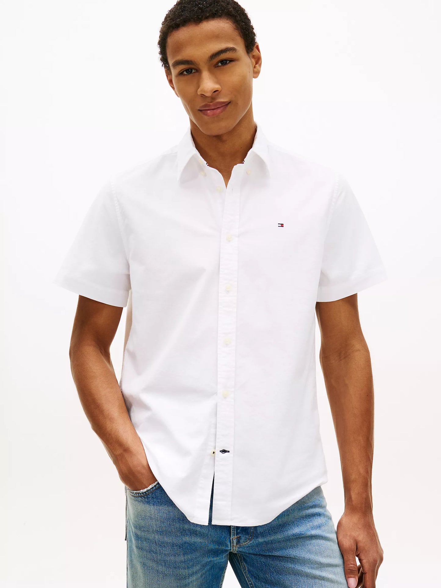 Men Short Sleeve Stretch Oxford Shirt