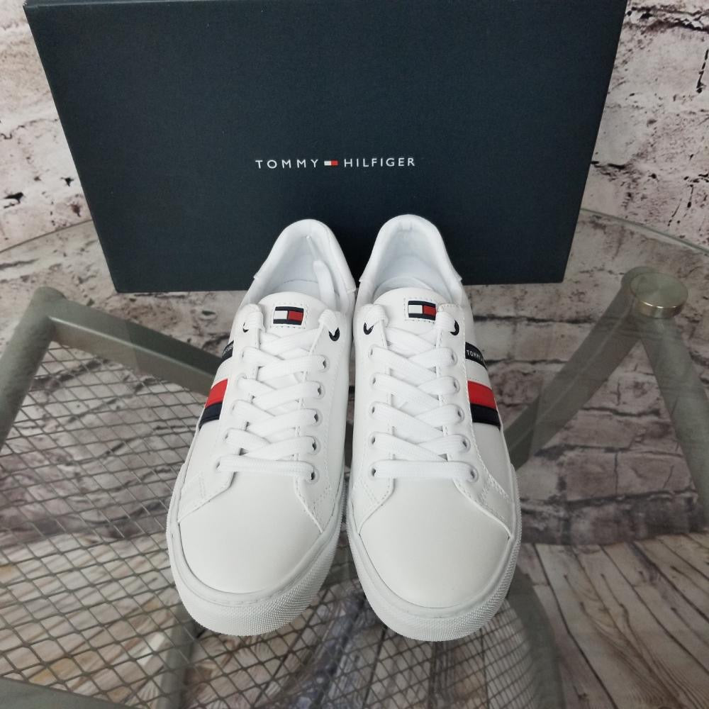 Women's Lawson Sneaker