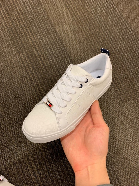 Women's Lila Sneaker