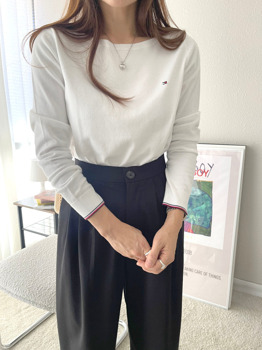 Women Soild Boatneck Sweater