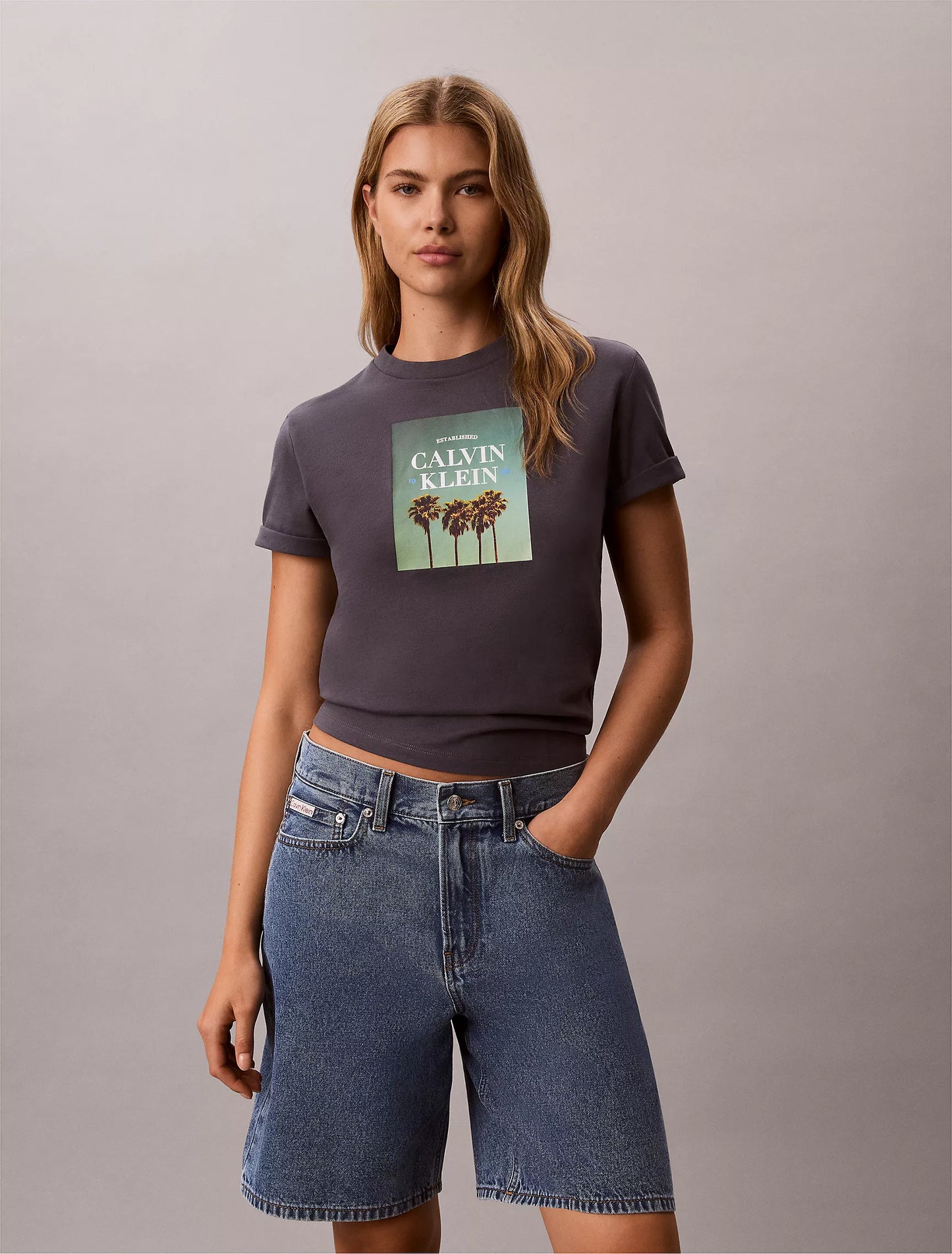 Women Palm Tree Logo Graphic Tee