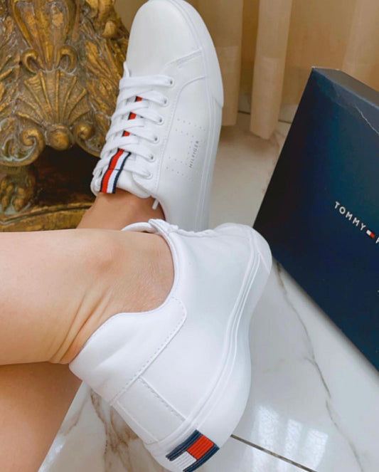 Women's Lamiss Sneaker