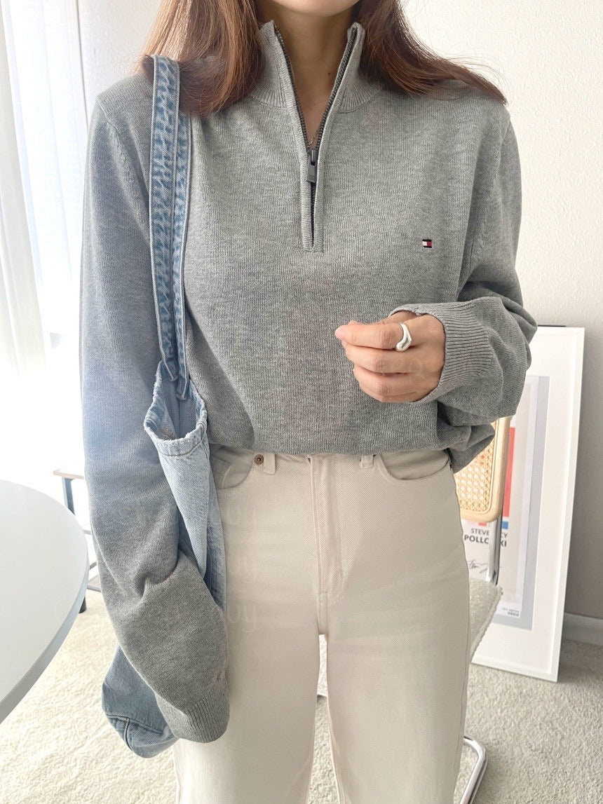 Men Solid Quarter-Zip Sweater