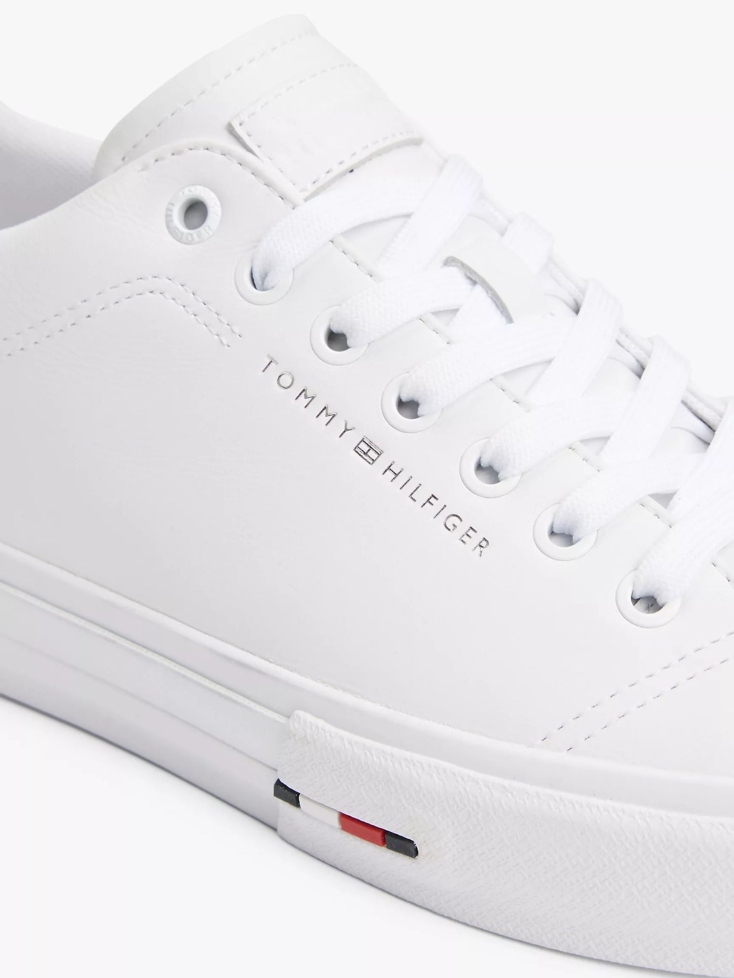 Men Leather Low-Top Sneaker