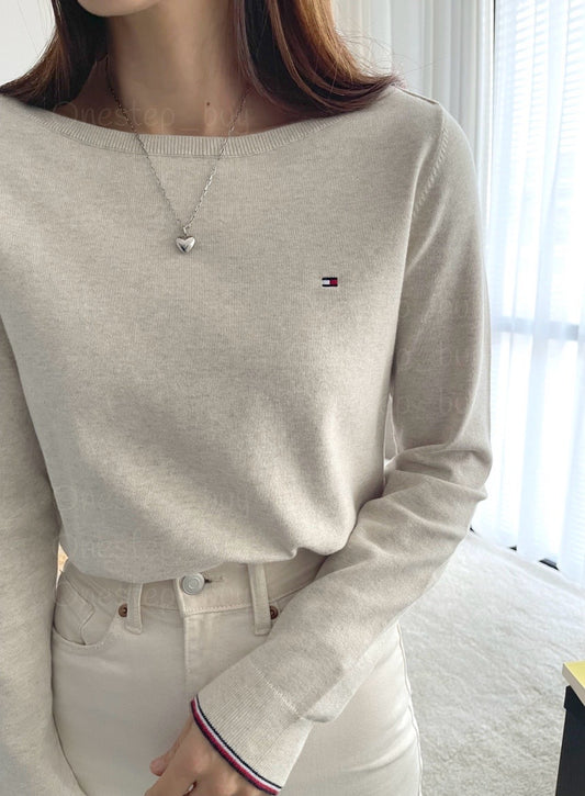 Women Soild Boatneck Sweater