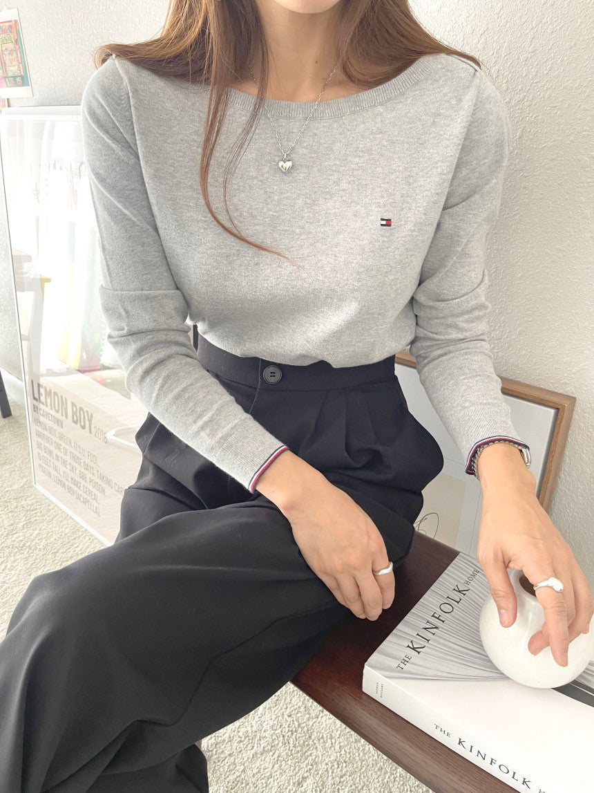 Women Soild Boatneck Sweater