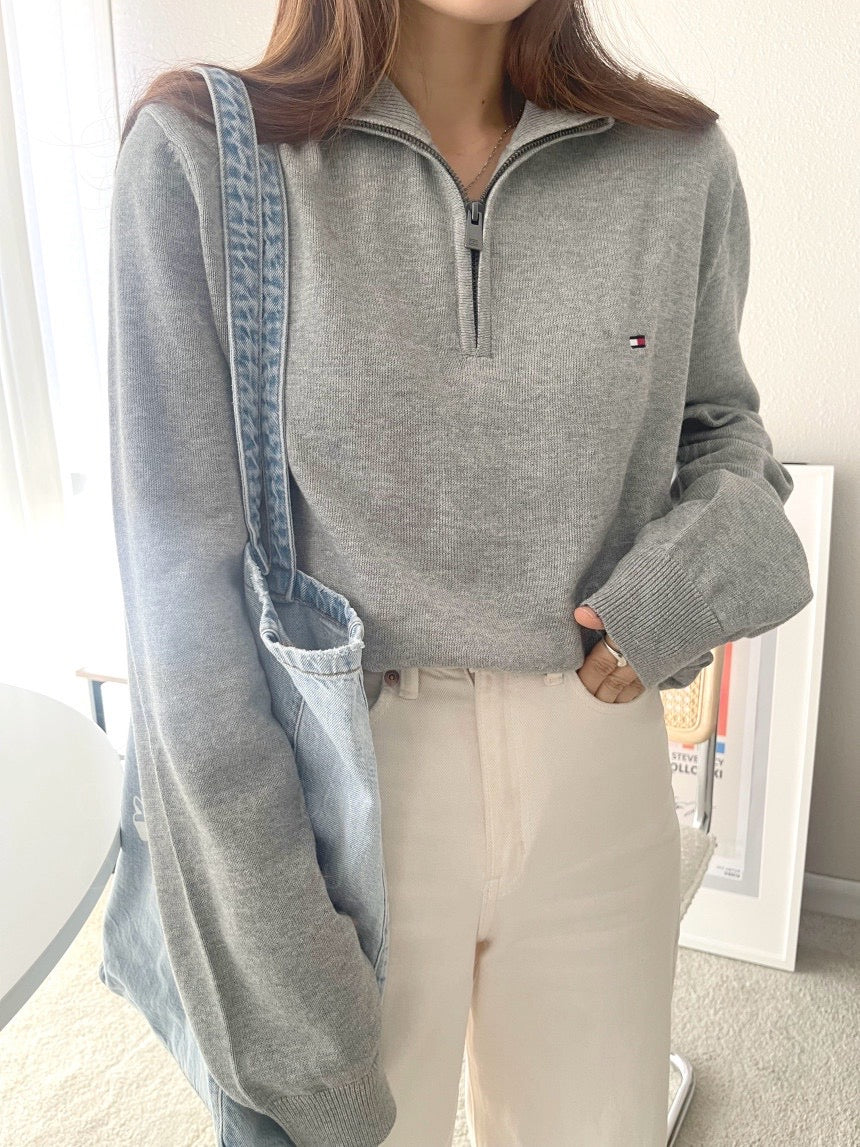 Men Solid Quarter-Zip Sweater