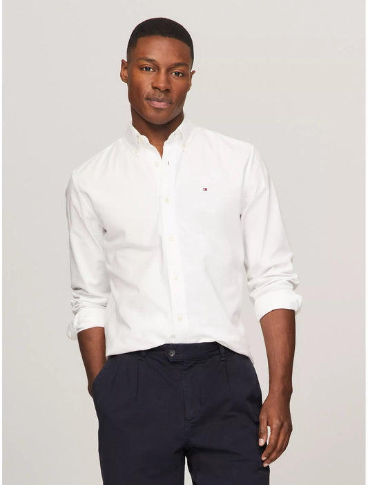 Men Solid Stretch Oxford Shirt